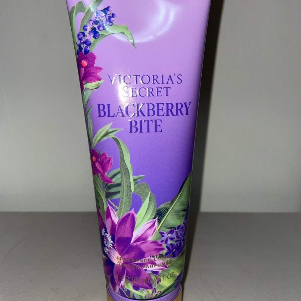 BLACKBERRY BITE Victoria’s Secret Body Lotion